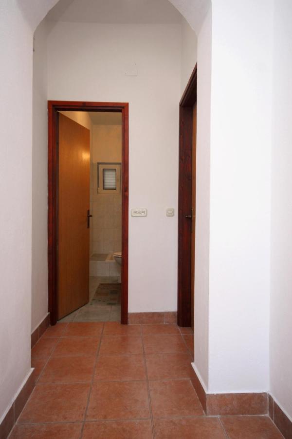 Apartments By The Sea Metajna, Pag - 6351 Exterior foto